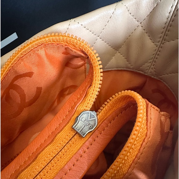 ๐๐ป๐๐ฉAuthentic CHANEL Beige Quilted Lambskin Leather Cambon Tote Bag. - Picture 15 of 17